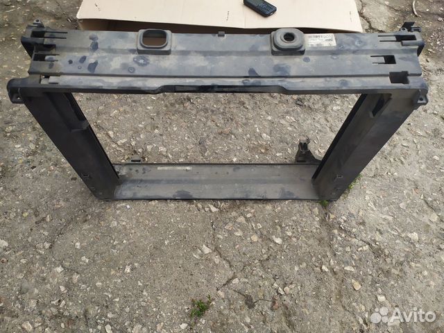 Bmw F10 рамка радиаторов