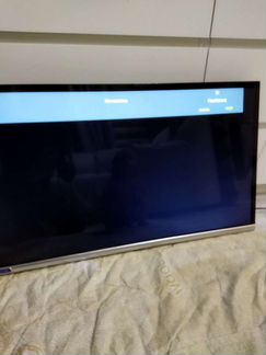 Телевизор smart tv32 дюйма, 81см,с вайфаем бу