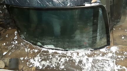 Стекло Фольксваген Пассат Б3