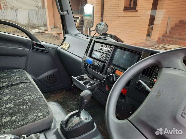 Isuzu ELF (N-series) рефрижератор, 2015
