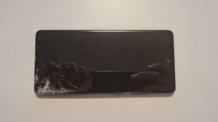 Дисплейный модуль samsung s20 fe разбитый