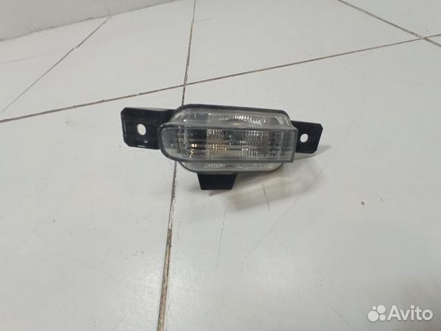 Фонарь задний в бампер левый Volkswagen Tiguan 5N1