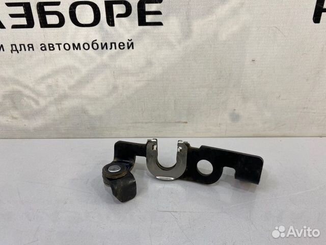 Кронштейн троса кпп Hyundai Santa Fe TM D4HB 2020