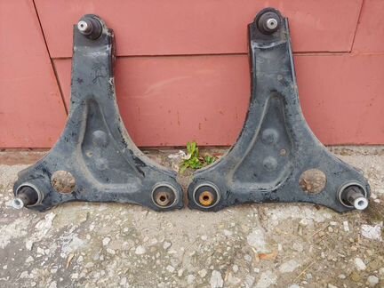 Рычаги подвески передние smart w453