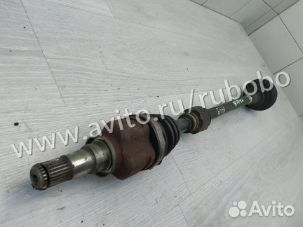 Полуось правая 044270D220 Toyota Yaris 2 NSP90