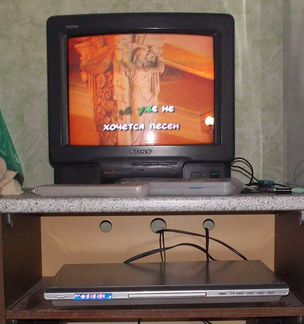 Sony Trinitron KV-1485 MT + Аkai A 3491 DVD player