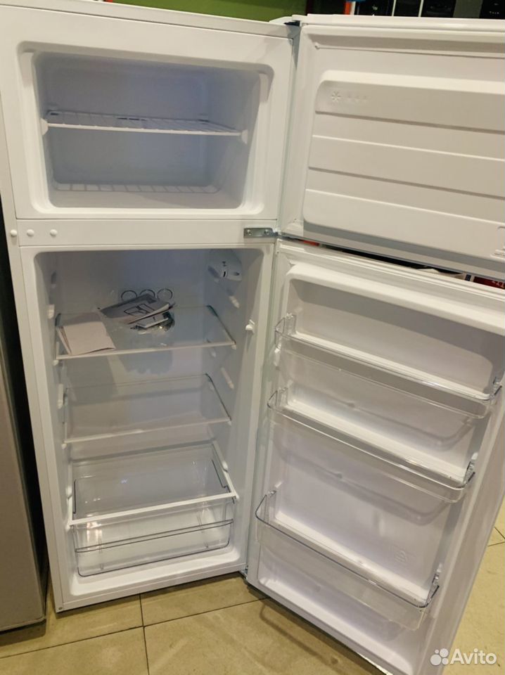Холодильник новый 89246433339 купить 2