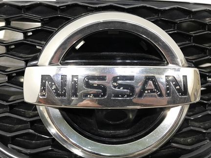 Решетка радиатора передняя Nissan Qashqai J11