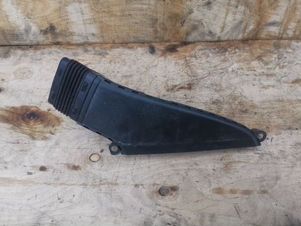 Audi a7c8 воздуховод на корпус фильтра 340лс