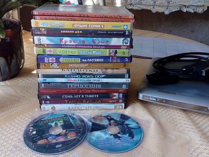 DVD плеер trony с дисками
