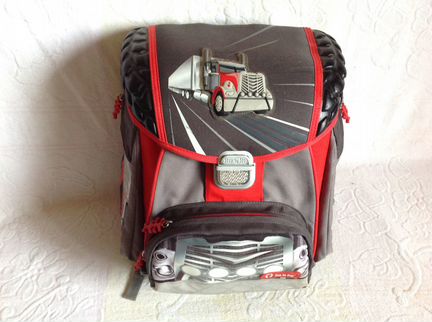 Рюкзак для мальчика с 1-3 классы