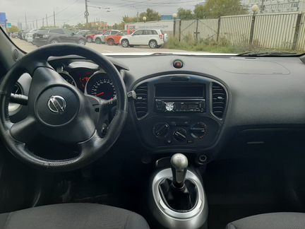 Nissan Juke 1.6 МТ, 2012, 299 000 км