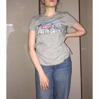 Футболка Levi's
