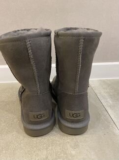 UGG short II