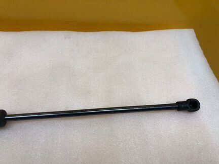 Амортизатор багажника Nissan Qashqai J11 2013-2020