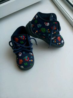 Мягкие ботинки 25 р-р и чешки