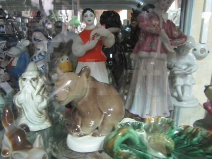 Фарфоровые статуэтки