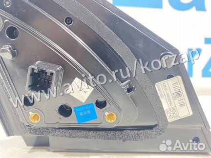 Зеркало левое без повторителя Kia Rio 4 FB