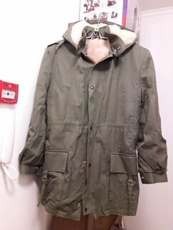 Куртка стиль милитари; жилет камуфлир.(мех.овчина)