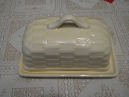 Набор -молочница и сахарница-Италия.Маслёнка