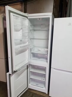 Холодильник H-Ariston HFP 5200