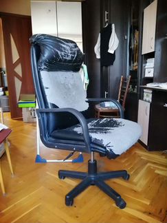 Компьютерное кресло
