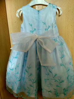 Нарядное платье