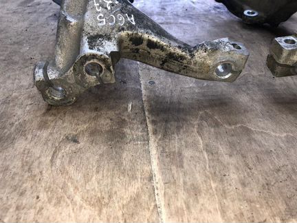 Поворотный кулак Ауди А6С6 allroad