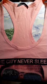 Майка с принтом The City never sleep