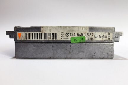 Блок управления E-GAS на Mercedes W124 E500