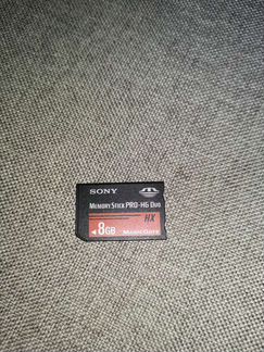 Memory Stick PRO - HG Duo на 8 гб