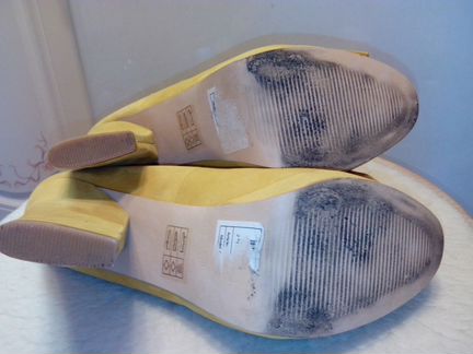 Туфли горчичного цвета с бантами