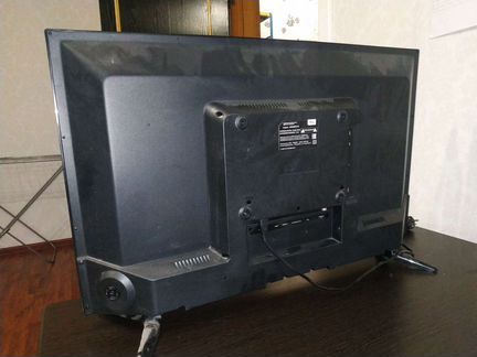 Телевизор TCL (разбита матрица) диагональ 33