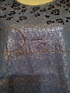 Новая кофточка с серебристым напылением