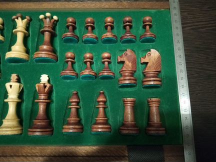 Шахматы (40 х 40 см, дерево)