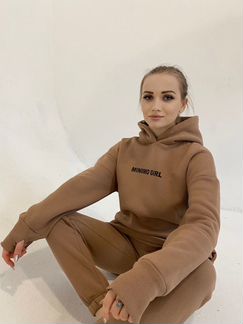 Утепленный женский спортивный костюм