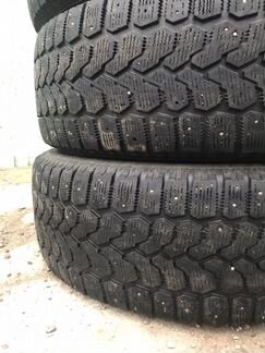 235 65 17 Yokohama Ice Guard F700Z три шины