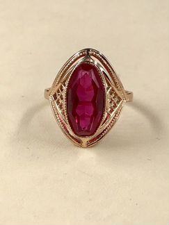 Золотое кольцо с корундом 583 пробы СССР