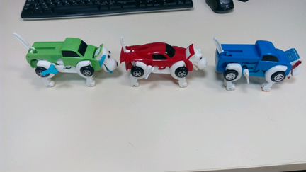 Механическая игрушка машинка-собака. Заводная