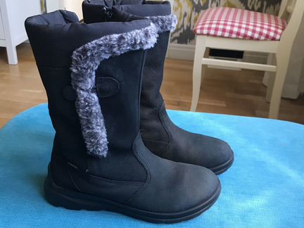 Зимние сапоги Ecco 35