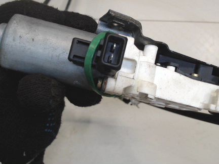 Стеклоподъемник электрический правый передний Volk