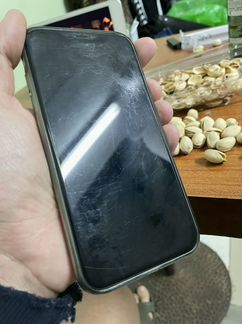 Телефон iPhone 11 128 gb