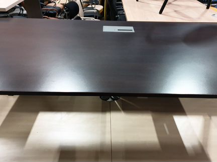 Стол steelcase