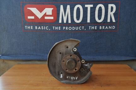 Кулак ступица задний правый Ауди А4 Б8 А5