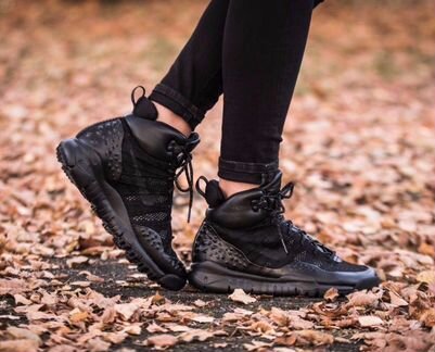 Nike lupinek flyknit 862512 001 Sz us 6-9W