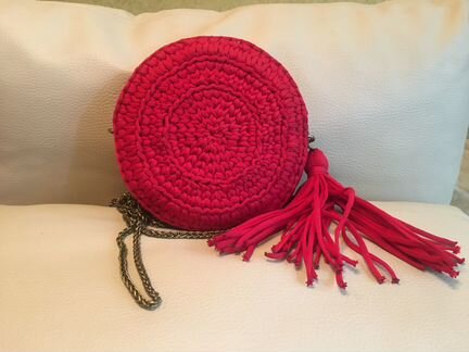 Круглая сумка из шнурка