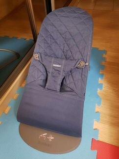 Оpигинaльный шезлонг ваbybjоrn