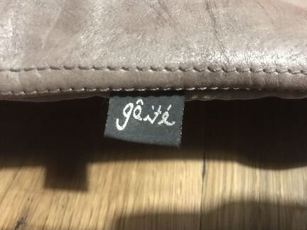 Шоппер кожаный. Огромный. Но уже в годах