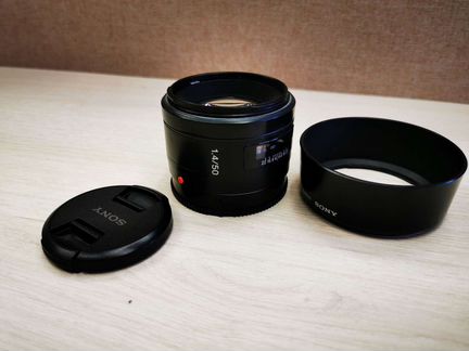 Sony 50mm f1. 4 sal50f14