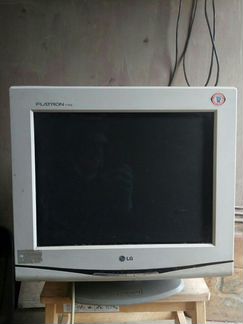 Монитор LG flatron F700B